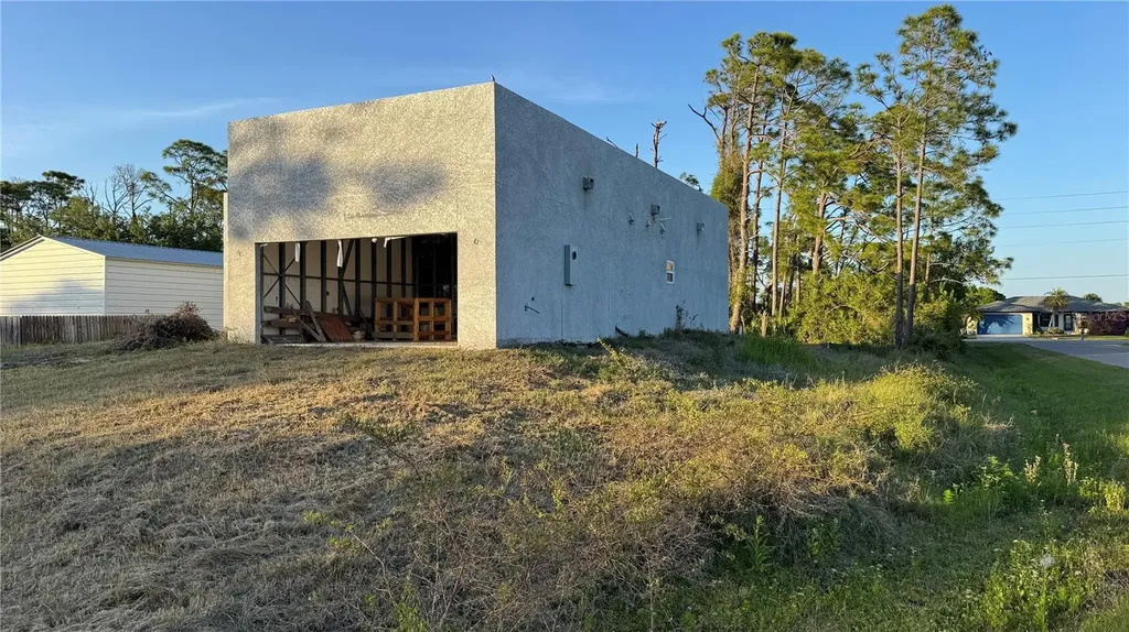 5182 Hopkins Avenue Port Charlotte FL 33981