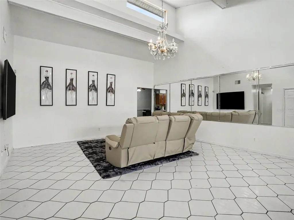 151 Tulpan Drive Kissimmee FL 34743