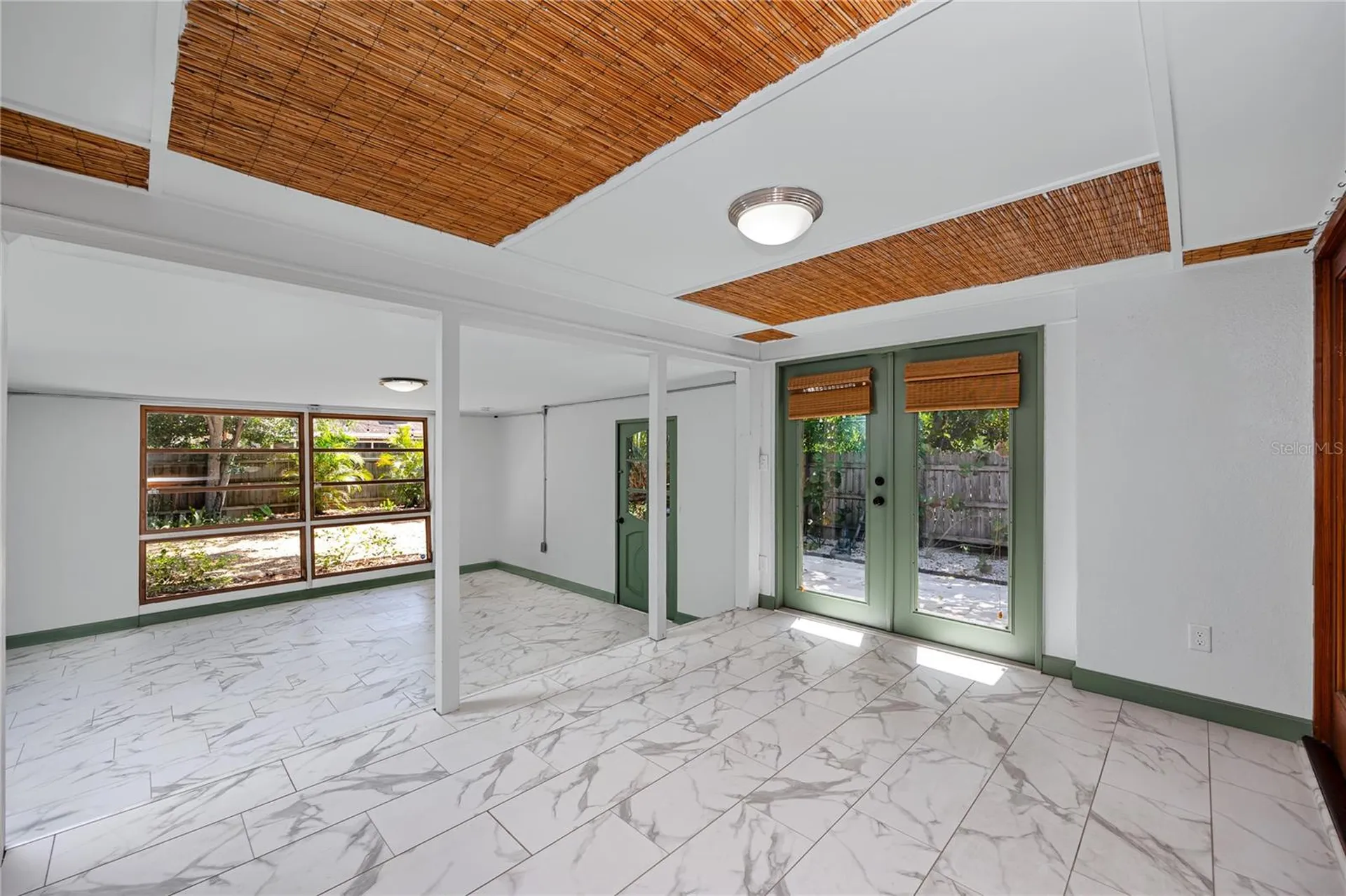 630 Jasmine Way S St Petersburg FL 33705