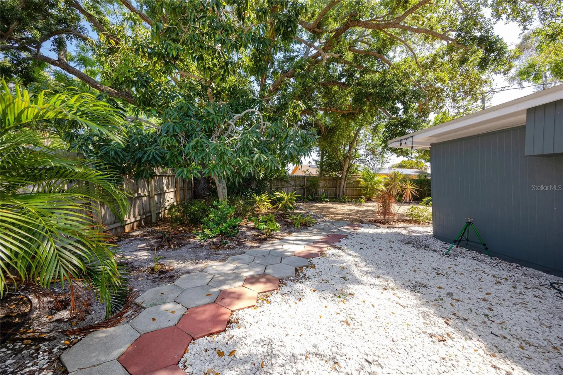 630 Jasmine Way S St Petersburg FL 33705