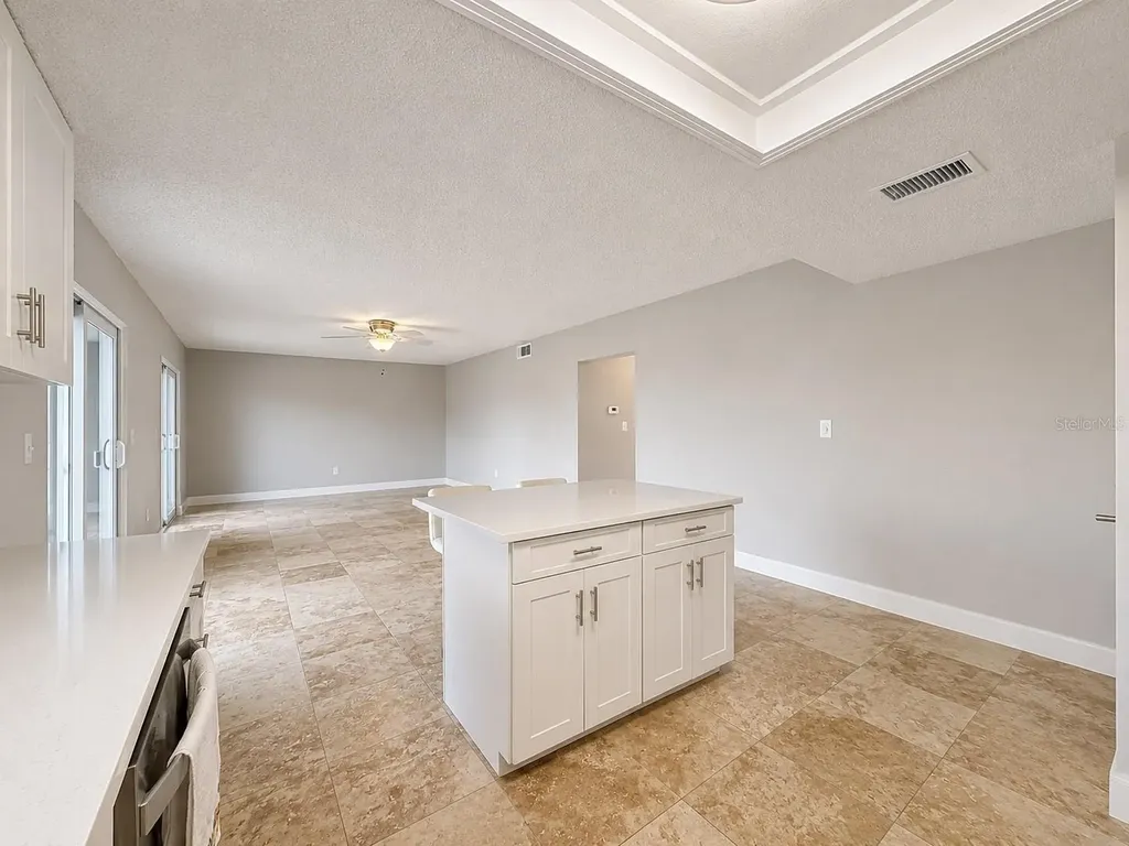 8818 Bay Pointe Drive Tampa FL 33615