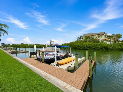8818 Bay Pointe Drive Tampa FL 33615