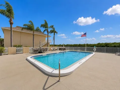 8818 Bay Pointe Drive Tampa FL 33615