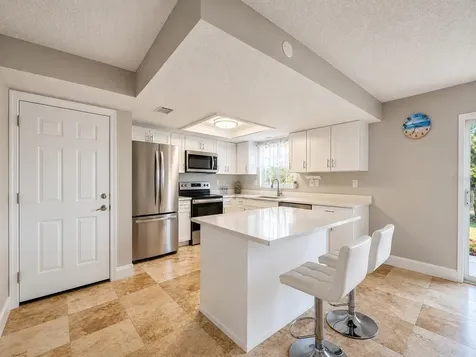 8818 Bay Pointe Drive Tampa FL 33615