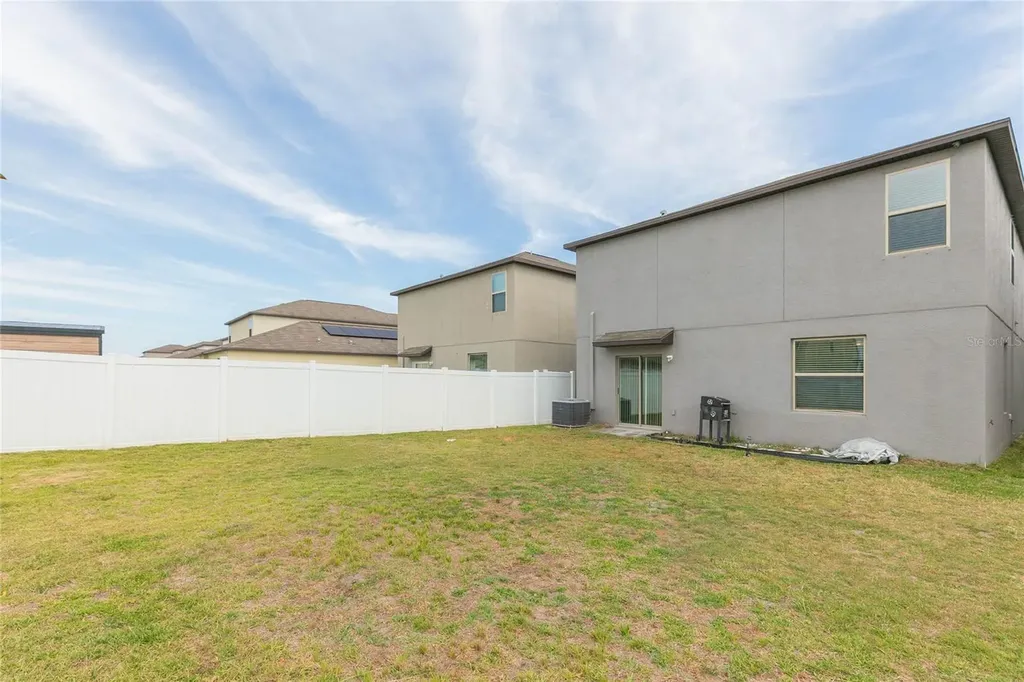 10257 Carloway Hills Drive Wimauma FL 33598