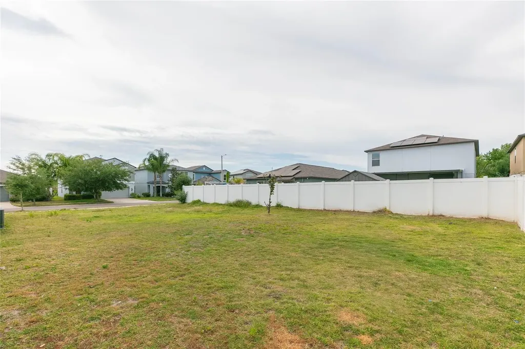 10257 Carloway Hills Drive Wimauma FL 33598