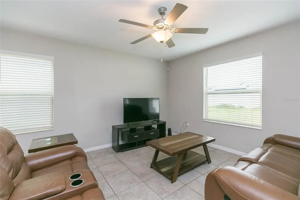 10257 Carloway Hills Drive Wimauma FL 33598