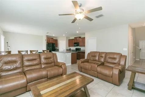 10257 Carloway Hills Drive Wimauma FL 33598