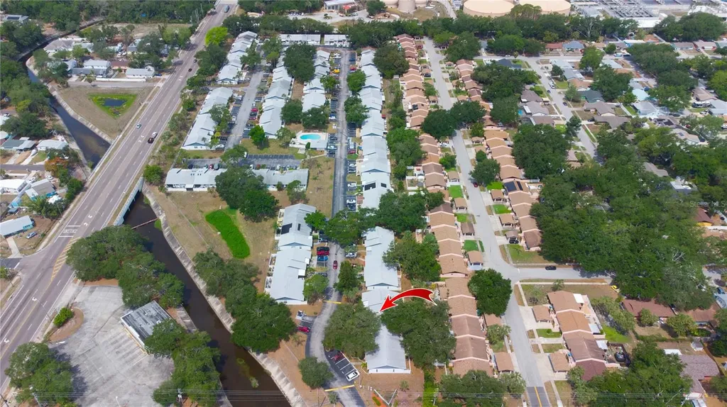 7115 Parkside Villas Dr N St Petersburg FL 33709