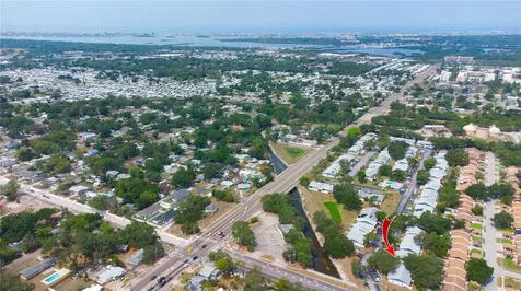 7115 Parkside Villas Dr N St Petersburg FL 33709