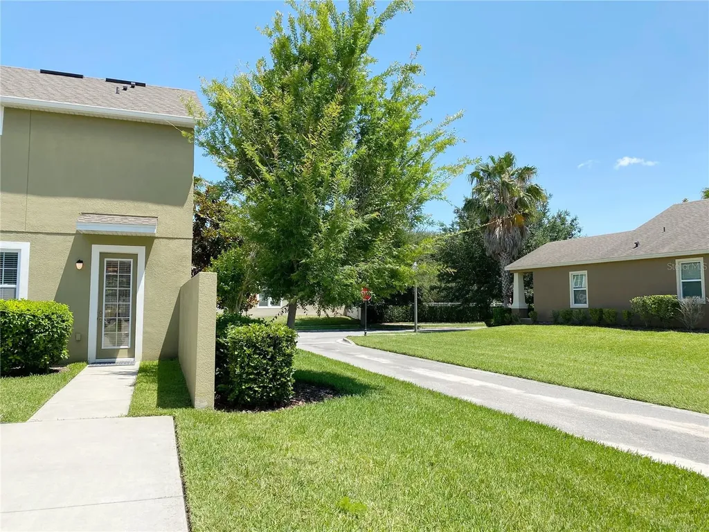7996 Edgewood Forest Drive Orlando FL 32827