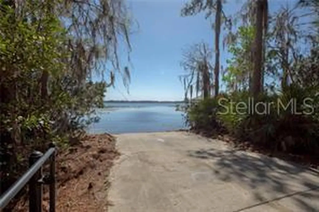 7996 Edgewood Forest Drive Orlando FL 32827