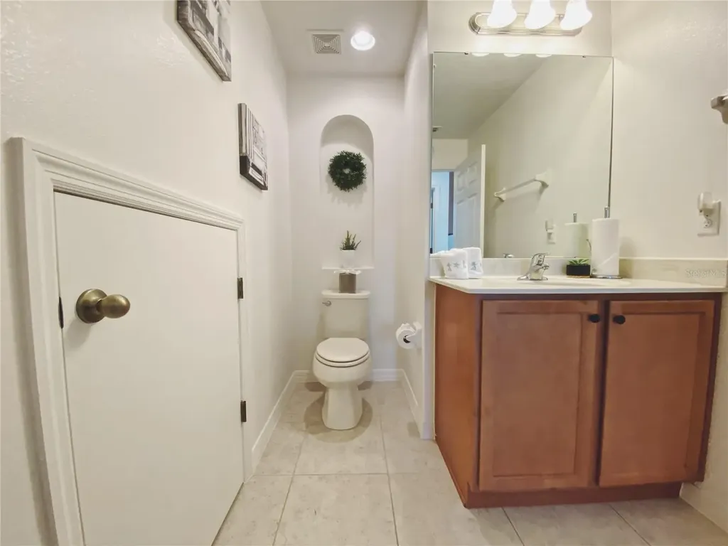 7996 Edgewood Forest Drive Orlando FL 32827