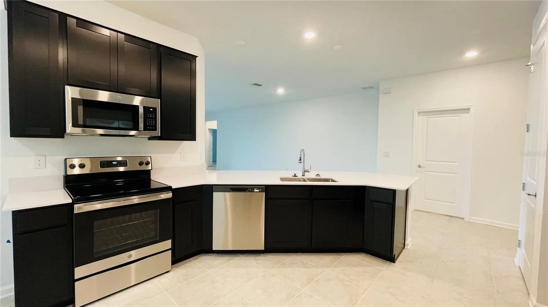 905 Citrus Reserve Boulevard Davenport FL 33837