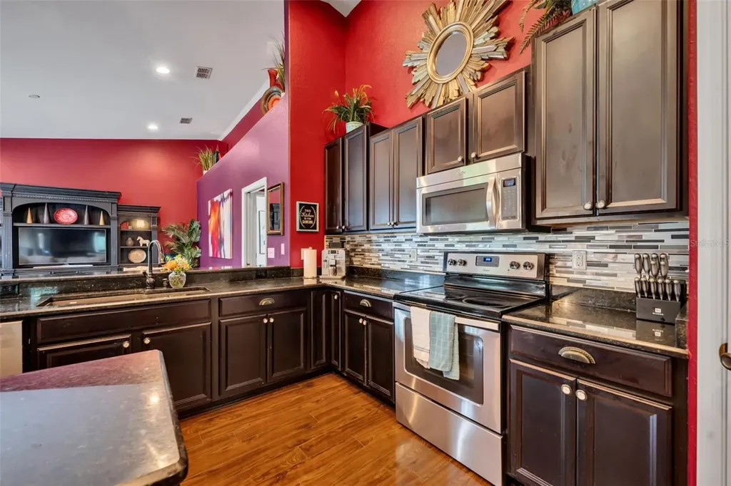 4946 NE 124th Road Oxford FL 34484