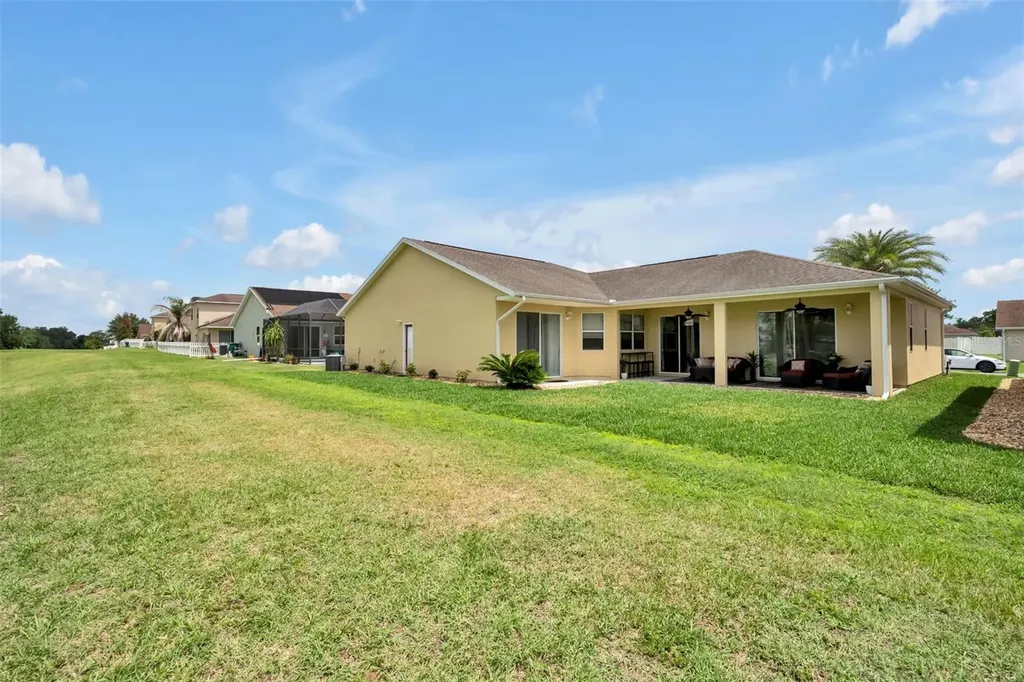 4946 NE 124th Road Oxford FL 34484