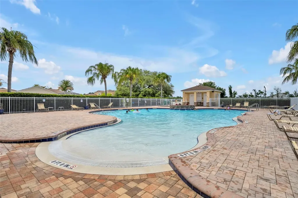 4946 NE 124th Road Oxford FL 34484
