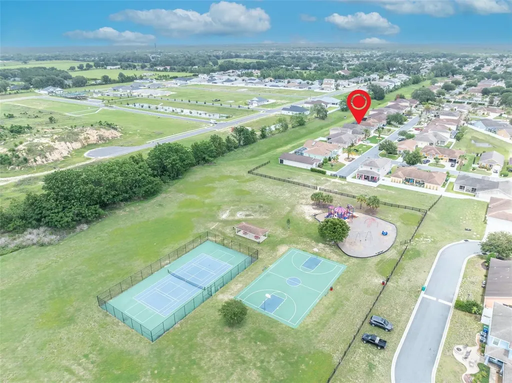 4946 NE 124th Road Oxford FL 34484