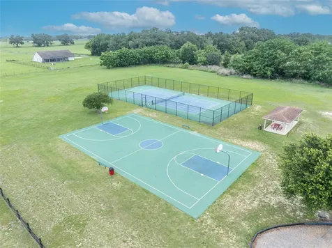 4946 NE 124th Road Oxford FL 34484