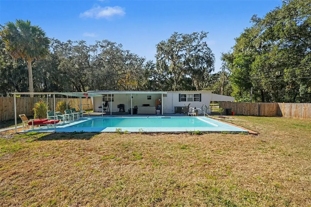 4654 Ryals Road Zephyrhills FL 33541