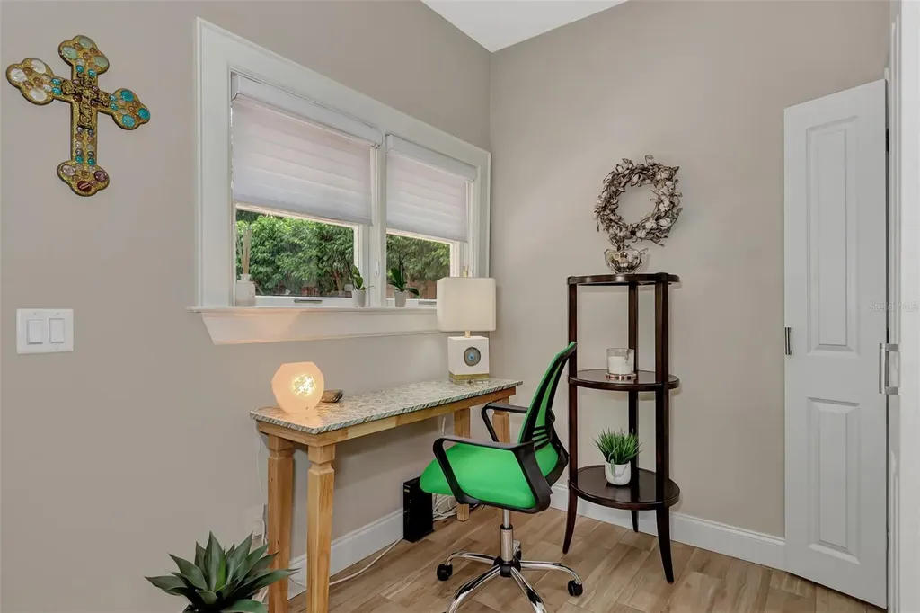 1045 40th Street Sarasota FL 34234
