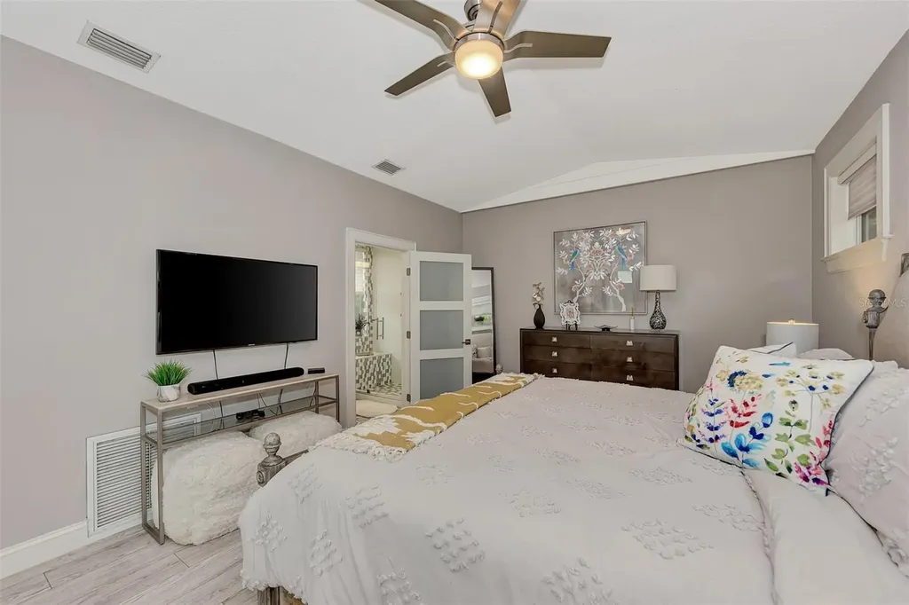 1045 40th Street Sarasota FL 34234