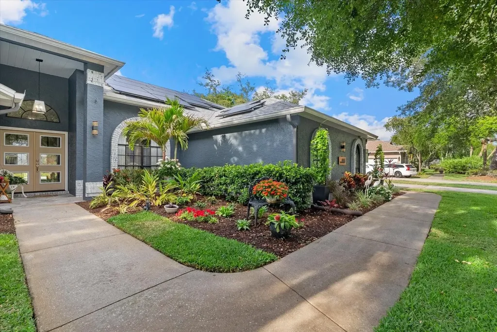 8806 Crosswood Court Riverview FL 33578