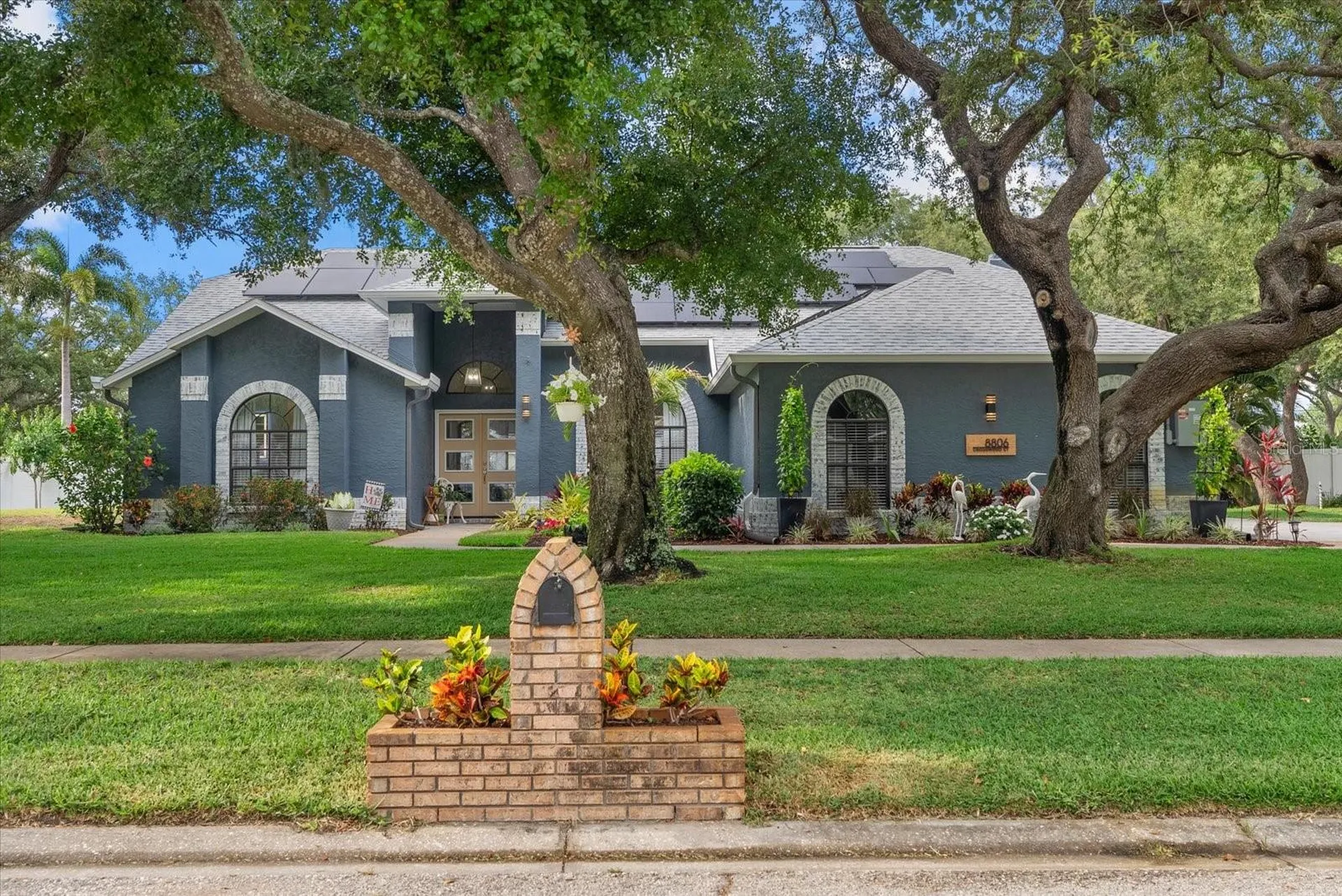 8806 Crosswood Court Riverview FL 33578
