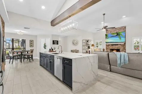 8806 Crosswood Court Riverview FL 33578