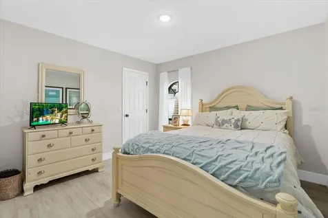 8806 Crosswood Court Riverview FL 33578