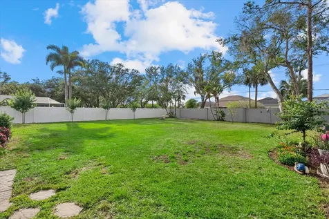 8806 Crosswood Court Riverview FL 33578