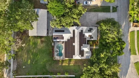 8806 Crosswood Court Riverview FL 33578