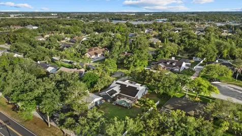 8806 Crosswood Court Riverview FL 33578