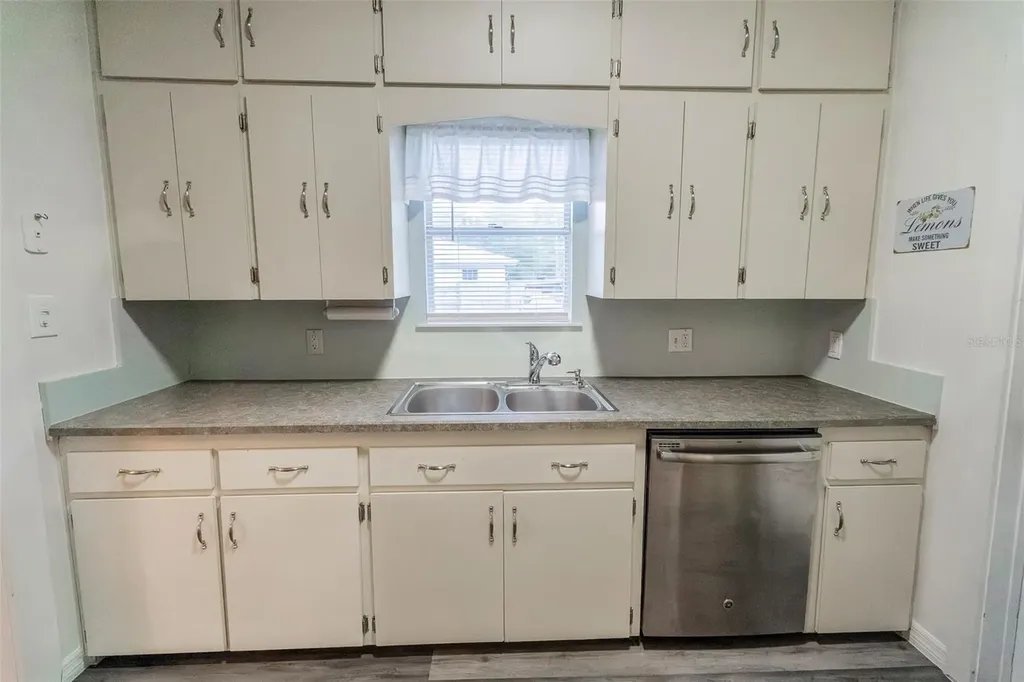 321 W Pennsylvania Avenue Deland FL 32720