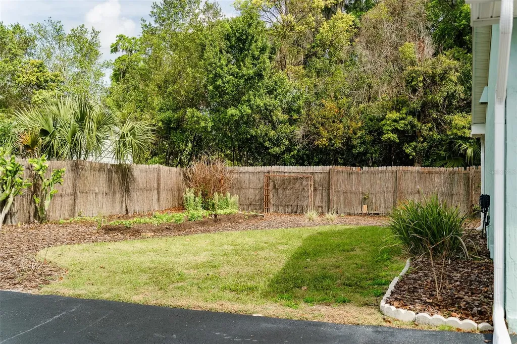 321 W Pennsylvania Avenue Deland FL 32720