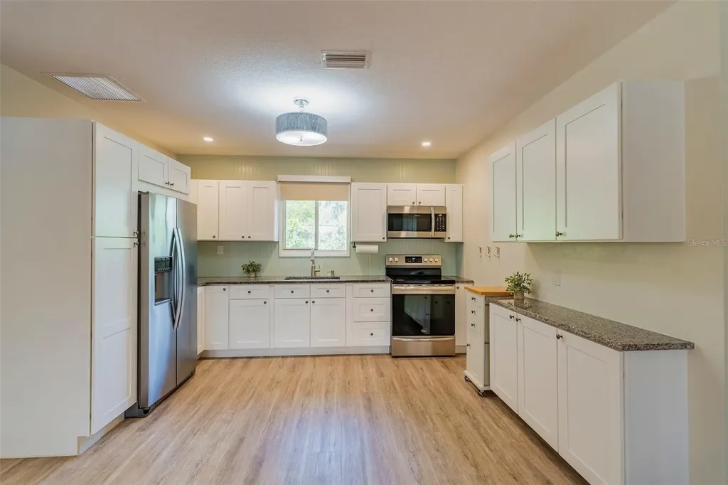 321 W Pennsylvania Avenue Deland FL 32720