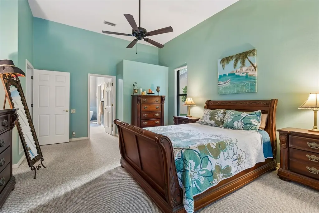 1661 Woodridge Court Lutz FL 33559