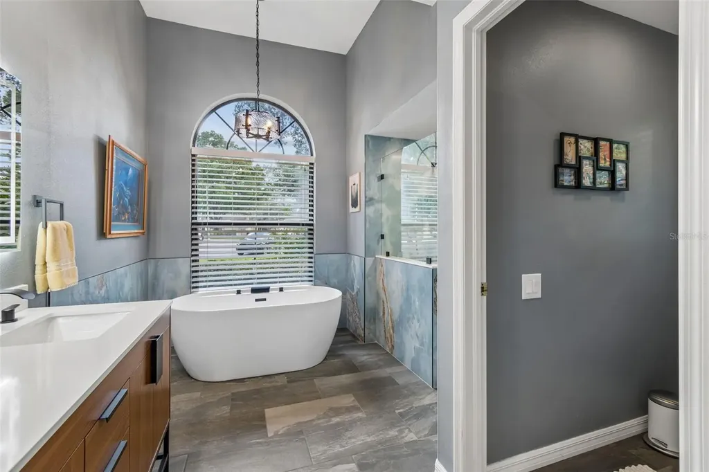 1661 Woodridge Court Lutz FL 33559