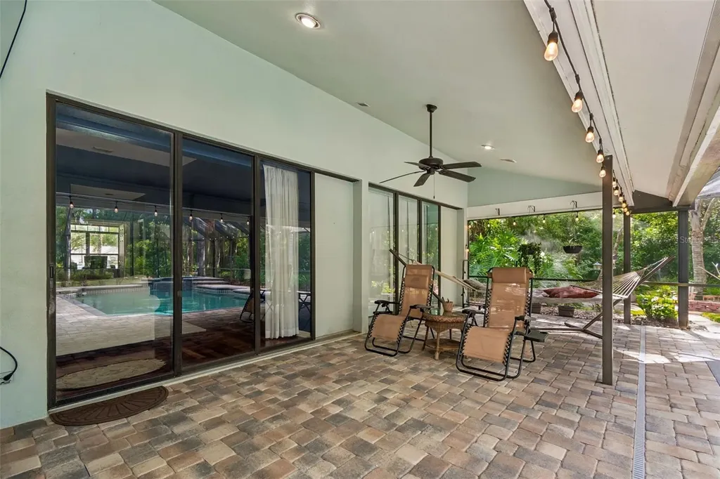 1661 Woodridge Court Lutz FL 33559