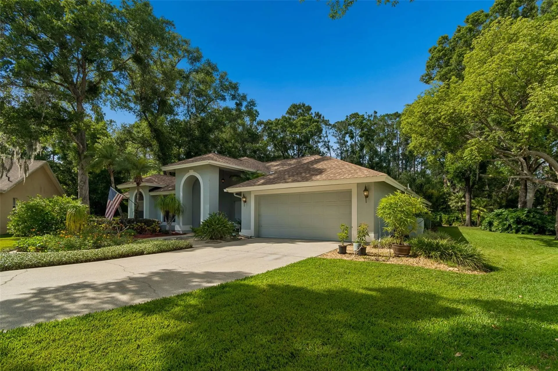 1661 Woodridge Court Lutz FL 33559