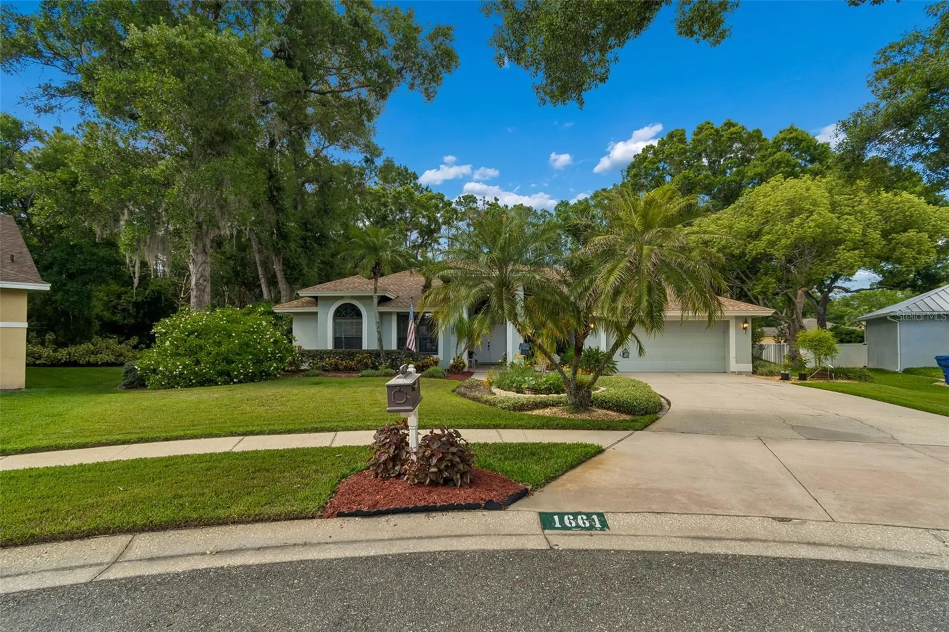 1661 Woodridge Court Lutz FL 33559