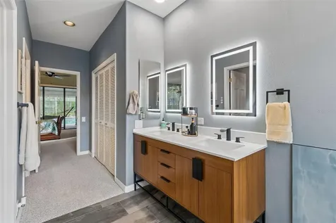 1661 Woodridge Court Lutz FL 33559
