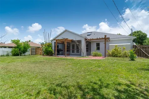 2026 SW Cranberry Street Port St Lucie FL 34953