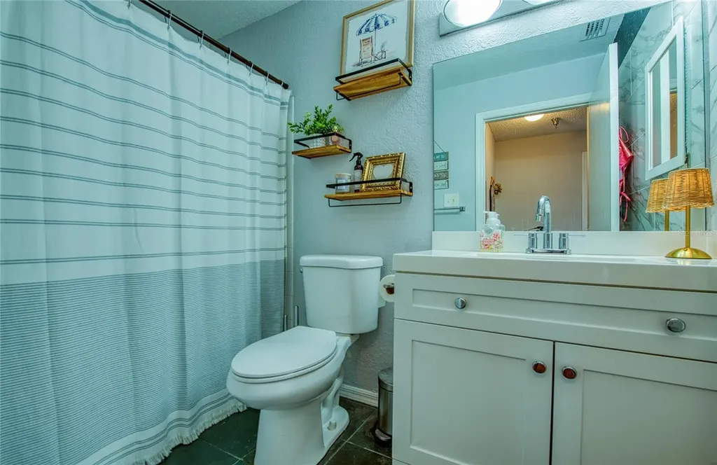 10263 Gandy Boulevard N St Petersburg FL 33702