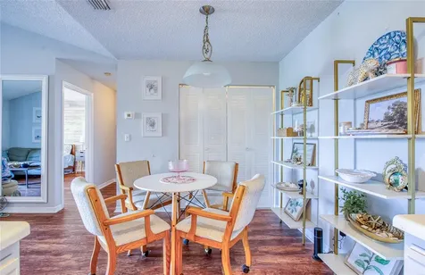 10263 Gandy Boulevard N St Petersburg FL 33702