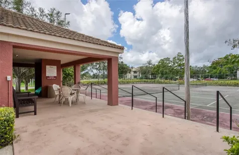 10263 Gandy Boulevard N St Petersburg FL 33702
