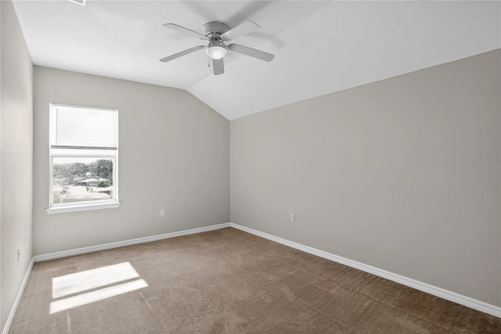 722 Cadiz Loop Davenport FL 33837