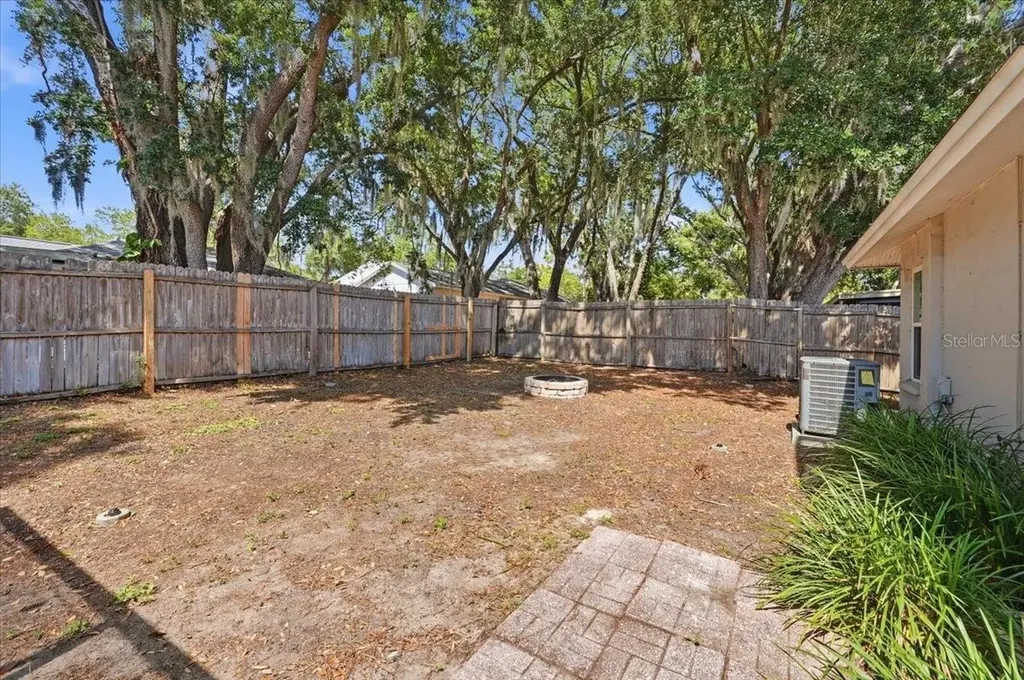 1510 Kyle Court Valrico FL 33596