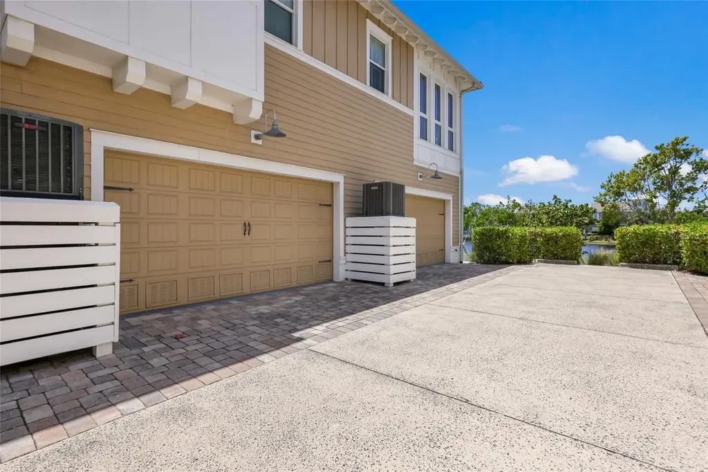 258 Sapphire Lake Drive Bradenton FL 34209