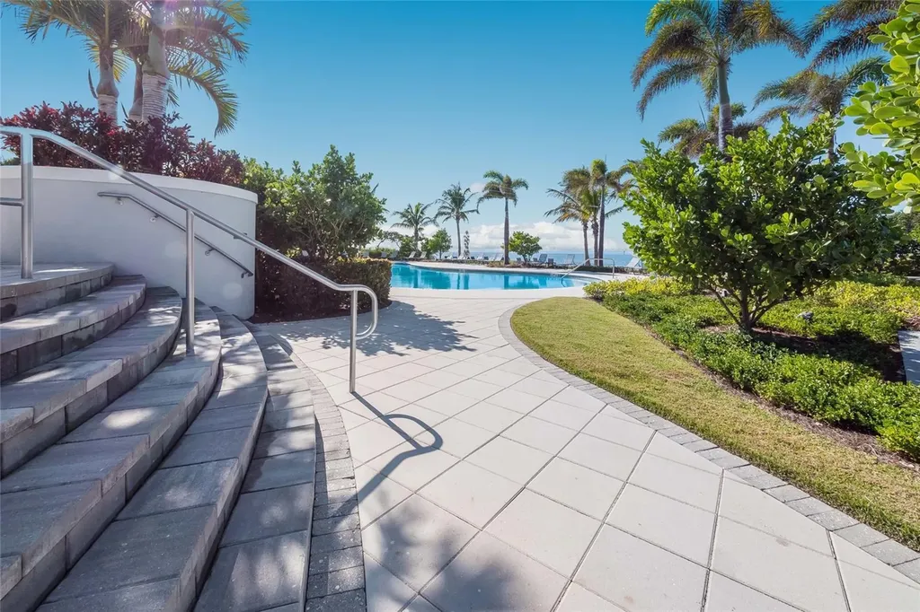 258 Sapphire Lake Drive Bradenton FL 34209